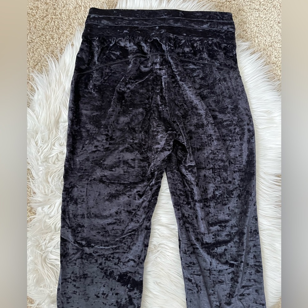 {Lululemon} Ready to Crush Jogger in Black - Women's 4 - Picture 5 of 11